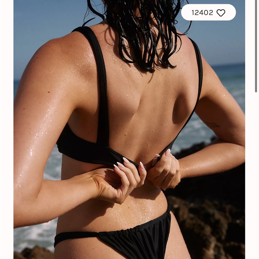 Belle the Label Oracle Bikini top - black - Picture 2 of 5